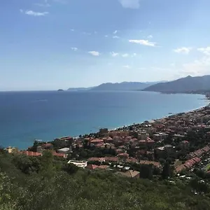 Casa Indipendente Su Due Livelli In Liguria-vista Mare 6-7 Posti Appartamento Magliolo